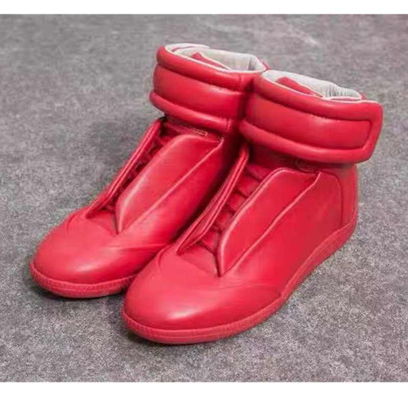 Street Fashion Female - 女性用フューチャリスティックなスリッポンハイカットアンクルブーツ、パッド入り折りたたみカフ付きレザーフラットスニーカー、ストリートウェア、ラウンドトゥ、カジュアルショートブーツ