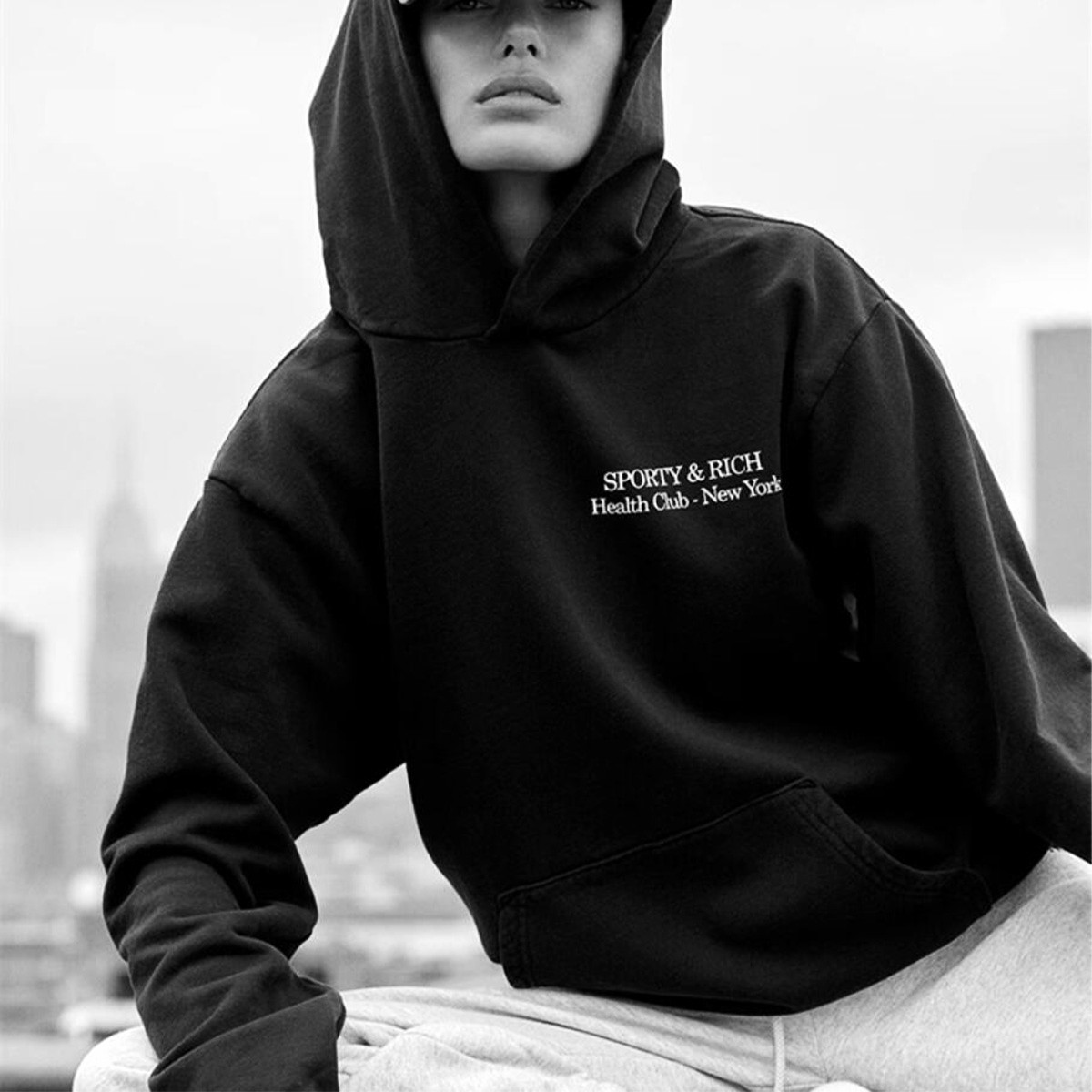 ヘルスクラブ-女性のためのニューヨークレタープリントパーカー - Street Fashion Of New York のレビューと価格