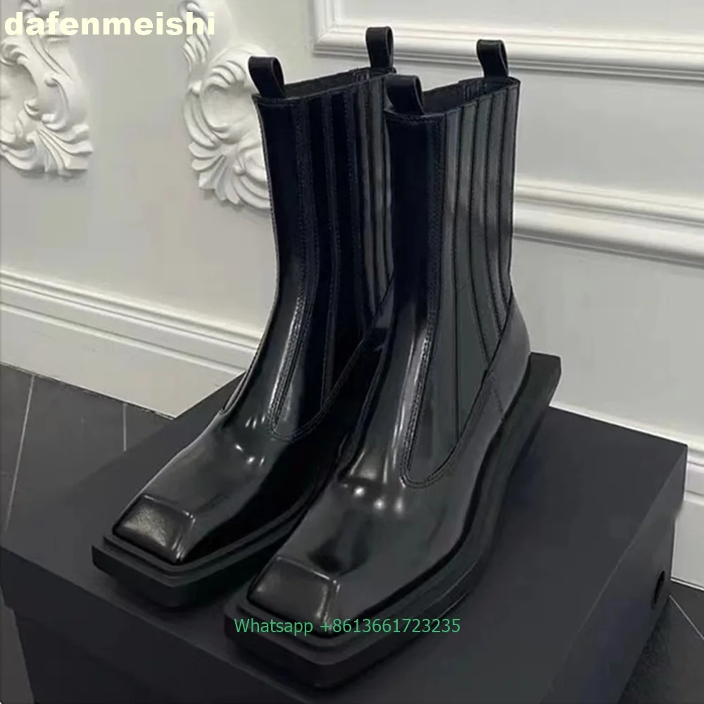 黒のパテントレザー スクエアトゥ レディース アンクルブーツ - Street Fashion Rome 2025 のレビューと価格