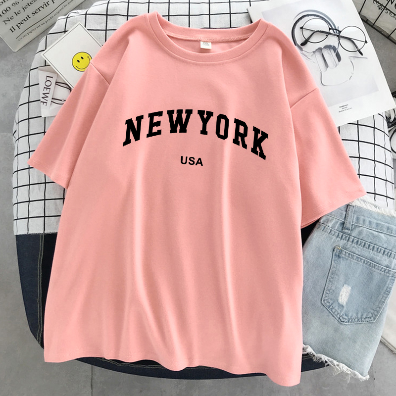 女性のレタリングTシャツ,新しいyork,usa,都市,スポ - Street Fashion Of New York のレビューと価格